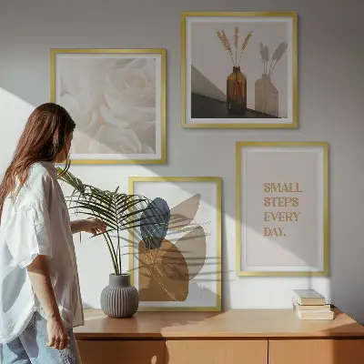 Set posters met lijst met abstracte vormen als accent