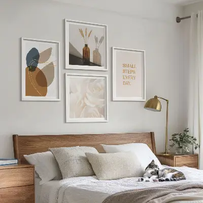 Set posters met lijst met abstracte vormen als accent