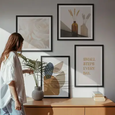 Set posters met lijst met abstracte vormen als accent