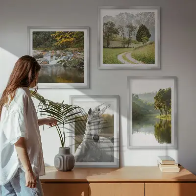 Witte paarden bij de rivier meerluik in lijst
