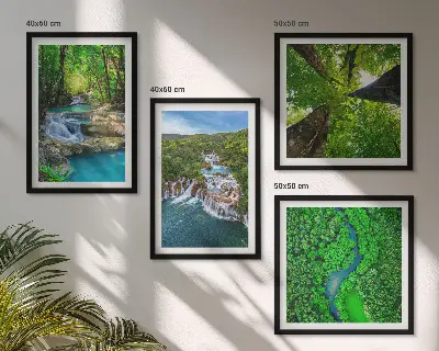 Set posters met lijst Watervallen in een groen bos set van meerdere posters inclusief lijsten met afbeeldingen van watervallen in een groen bos