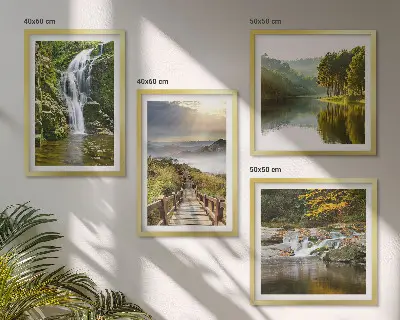 Set posters met lijst met afbeeldingen van watervallen bergen wolken en herfst