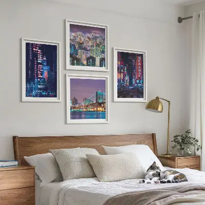 Nachtsteden met neonlichten set van posters met lijst