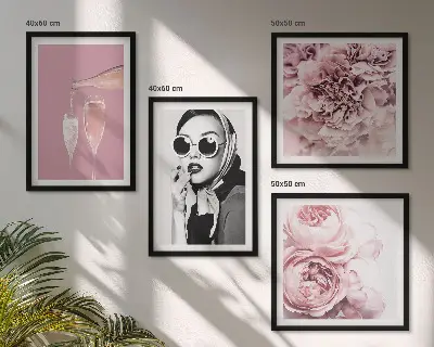 Posterset met lijst decoratie met bloemen, pioenrozen en rozen in elegante stijl