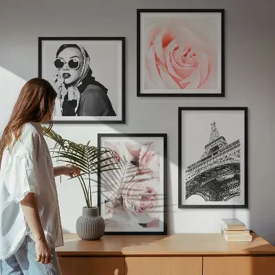 Eiffels portret van een vrouw met rozen meerluik in lijst