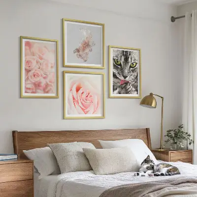 Set van posters met lijst Abstracte grijze kat met rozen