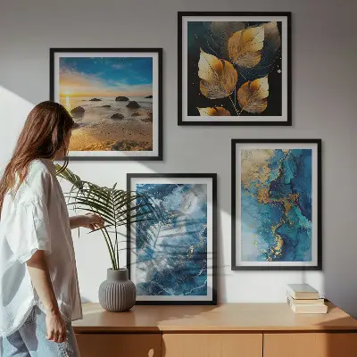 Meerluik met blauw-gouden patronen in lijst
