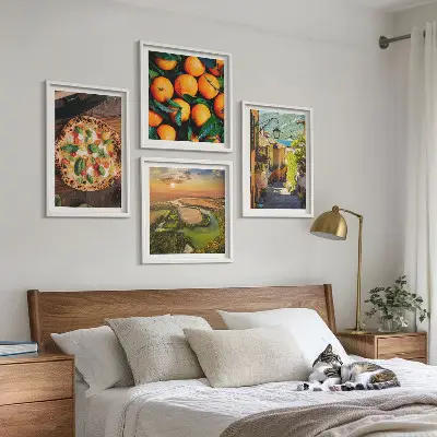 Set van posters met lijst met Italiaanse rivieren en heuvels