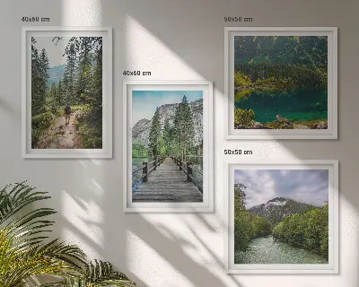 Bergen, meren, bossen, paden meerluik in lijst