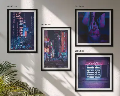 Nachtelijke stad met neonlichten set van posters met lijst