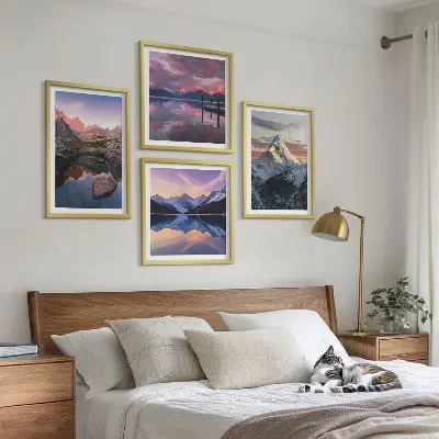 Berglandschappen op de achtergrond meerluik in lijst