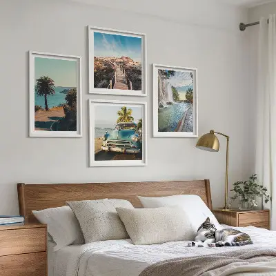 Set van posters met lijst Vakantie met palmbomen en een waterval