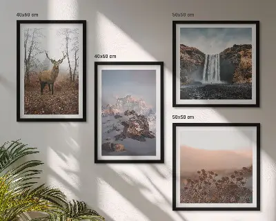 Meerluik in lijst met wilde landschappen, bergen en herten