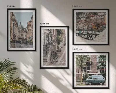Stadsgezichten op gebouwen meerluik in lijst