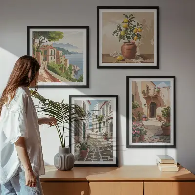 Set van posters inclusief lijst met afbeeldingen van straten, huizen, planten en potten