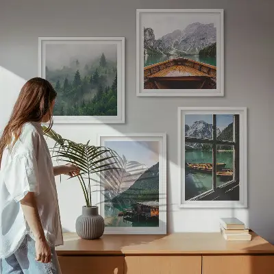 Bergmeer met huisjes meerluik in lijst