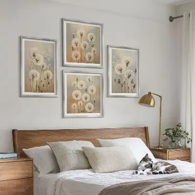 Witte paardenbloemen op een lichte achtergrond meerluik in lijst