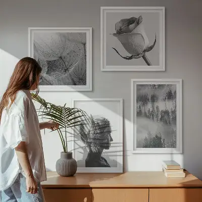 Portret van een vrouw in de mist van het bos meerluik in lijst