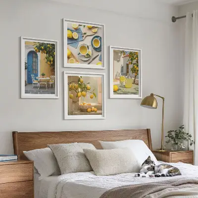 Set van posters met lijst citroenen met limonade en blauwe deur