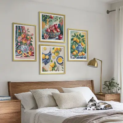 Bloemen en fruit in vazen meerluik in lijst