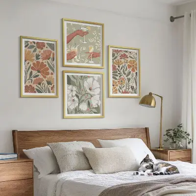 Set van posters met lijst met bloemenpatroon in oranje en groen