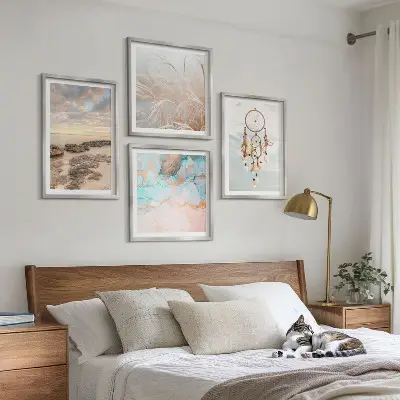 Set van posters met lijst wolkenzee met dromenvanger en gras