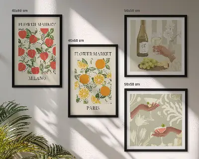 Set van posters met lijst met afbeeldingen van bloemen, wijn, Milaan en Parijs