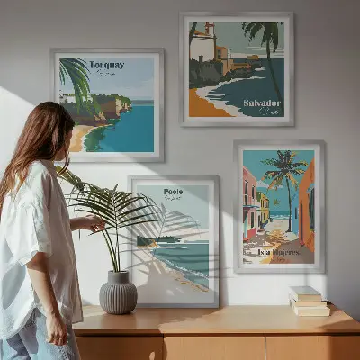 Set van posters met lijst met tropische stranden en palmbomen