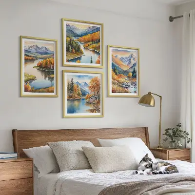 Set van posters met lijst met uitzicht op de bergen, de rivier en de herfst