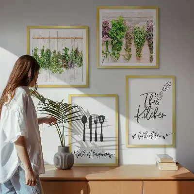 Set van posters met lijst keukenkruiden met planten inscripties