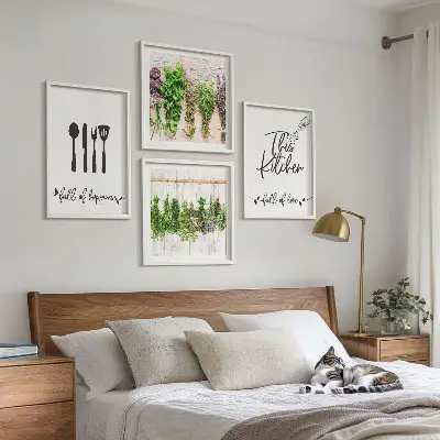 Set van posters met lijst keukenkruiden met planten inscripties