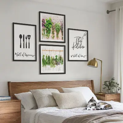 Set van posters met lijst keukenkruiden met planten inscripties