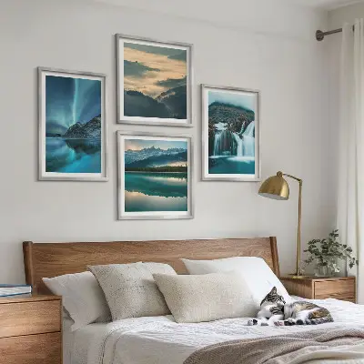 Meerluik in lijst met winterlandschappen, watervallen en noorderlicht