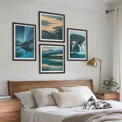Meerluik in lijst met winterlandschappen, watervallen en noorderlicht