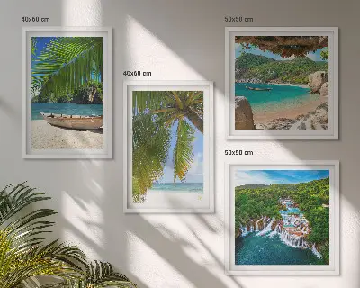 Posterset met lijst met afbeeldingen van strand, boot, watervallen en palmbomen
