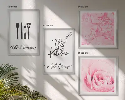 Set van posters met lijst delicate rozenbloemen voor in de keuken