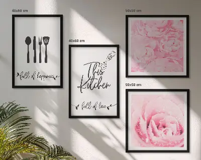 Set van posters met lijst delicate rozenbloemen voor in de keuken