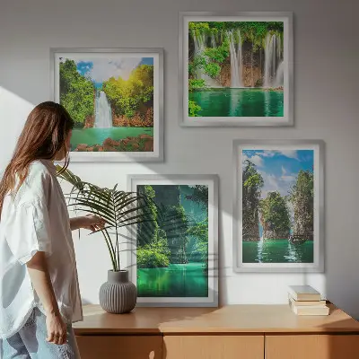 Poster set met lijst groene landschappen en watervallen
