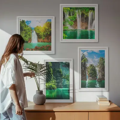 Poster set met lijst groene landschappen en watervallen