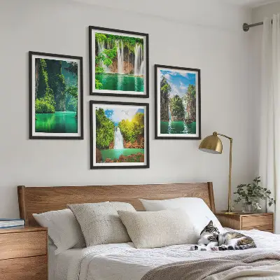 Poster set met lijst groene landschappen en watervallen