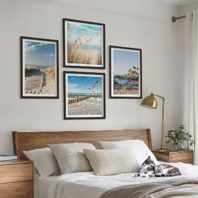 Poster met lijst strand met houten pad en kliffen