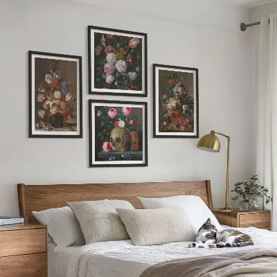 Bloemen in vazen, composities meerluik in lijst
