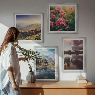 Set van posters met lijst bloementuin met bergweide in waterverfstijl