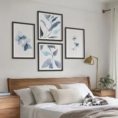 Minimalistische blauwe bloemen meerluik in lijst