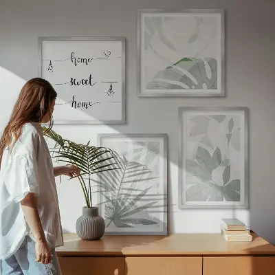 Set van posters met lijst met een afbeelding van bladeren in groenachtig grijze tinten