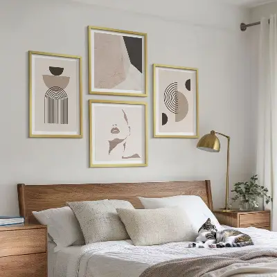 Abstracte gelaatsvormen meerluik in lijst