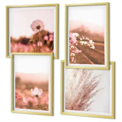 Set van posters met lijst Wilde bloemen in de weiden in de zomer
