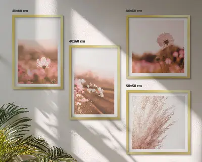 Set van posters met lijst Wilde bloemen in de weiden in de zomer