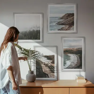 Meerluik in lijst uitzicht vanaf de kliffen met strandlandschappen