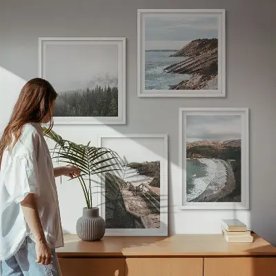 Meerluik in lijst uitzicht vanaf de kliffen met strandlandschappen